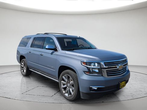 Used 2015 Chevrolet Suburban LTZ AWD/4WD image 3
