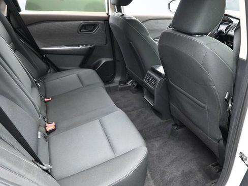 Used 2023 Nissan Rogue S FWD image 28