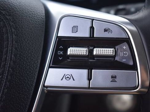 Used 2024 Kia Telluride LX AWD/4WD image 25