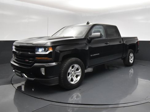 Used 2018 Chevrolet Silverado 1500 LT w/ All Star Edition AWD/4WD image 2