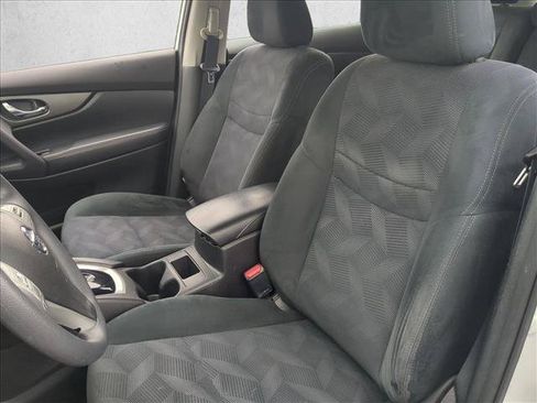 Used 2015 Nissan Rogue S FWD image 15
