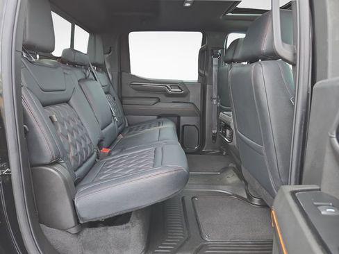 Used 2024 GMC Sierra 1500 AT4 w/ Technology Package AWD/4WD image 37