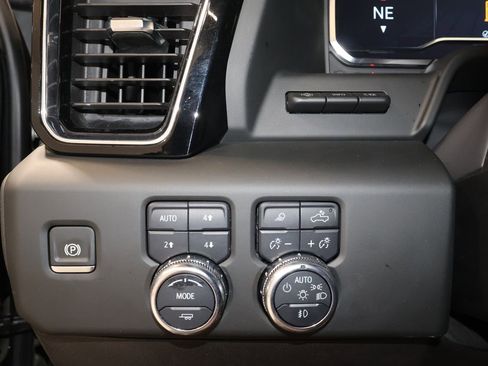Certified 2024 GMC Sierra 1500 Denali Ultimate image 11