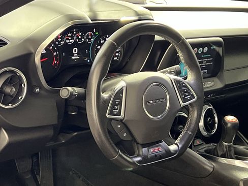 Used 2018 Chevrolet Camaro SS image 16