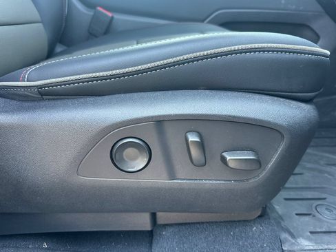 Used 2026 Chevrolet Silverado EV Trail Boss AWD/4WD image 22