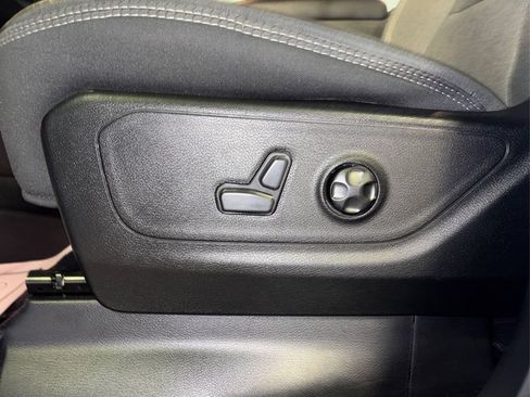 Used 2021 RAM 1500 Big Horn AWD/4WD image 30