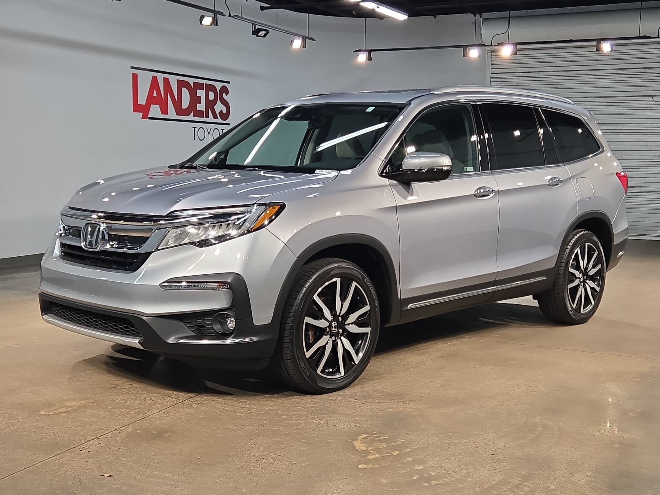 Used 2021 Honda Pilot Elite image 3