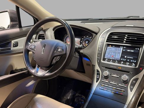 Used 2017 Lincoln MKX Reserve w/ Luxury Package image 26