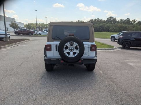 Used 2021 Jeep Wrangler Unlimited Sport AWD/4WD image 4