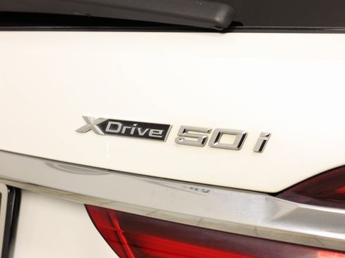 Used 2019 BMW X7 xDrive50i w/ Premium Package image 17