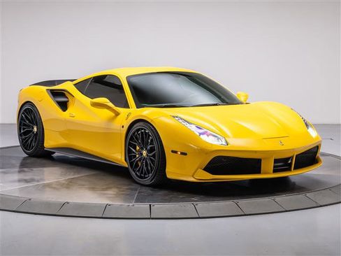 Used 2018 Ferrari 488 GTB RWD image 7