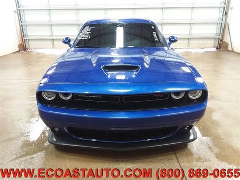 Used 2022 Dodge Challenger R/T image 7