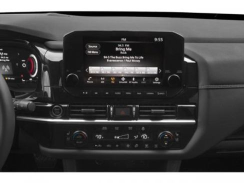 Certified 2025 Nissan Pathfinder Platinum w/ Black Appearance Package image 13