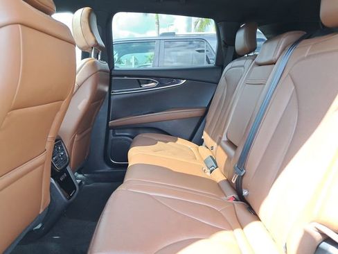 Used 2022 Lincoln Nautilus Reserve image 12