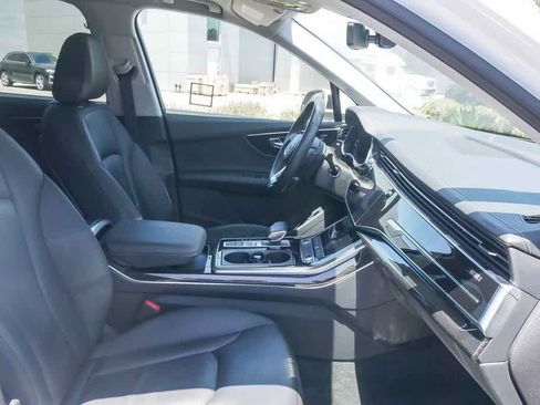 Used 2023 Audi Q7 2.0T Premium w/ Convenience Package AWD/4WD image 17