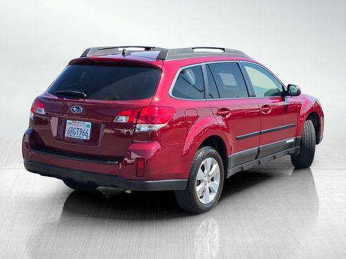 Used 2011 Subaru Outback 3.6R Premium AWD/4WD image 4