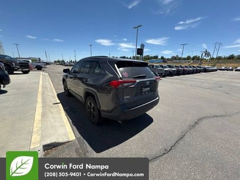 Used 2021 Toyota RAV4 XLE w/ XLE Grade Weather Package AWD/4WD image 6