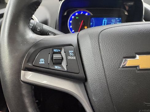 Used 2016 Chevrolet Trax LT w/ LT Sun and Sound Package FWD image 30