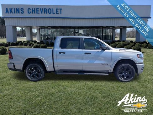 Used 2025 RAM 1500 Big Horn AWD/4WD image 3