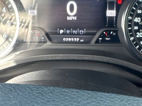 Used 2023 RAM 1500 Laramie AWD/4WD image 12