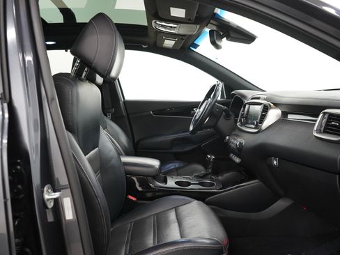 Used 2017 Kia Sorento SX AWD/4WD image 11