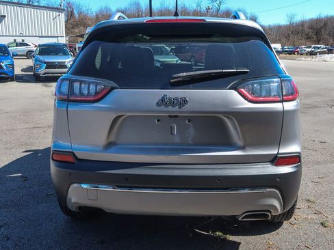 Used 2019 Jeep Cherokee Limited w/ Luxury Group image 11