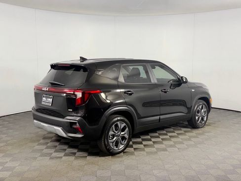 Used 2026 Kia Seltos LX AWD/4WD image 8