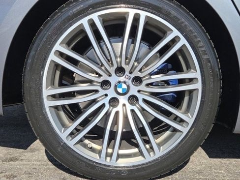 Used 2018 BMW M550i xDrive image 32