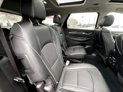 Used 2021 Buick Enclave Avenir w/ Avenir Technology Package image 27