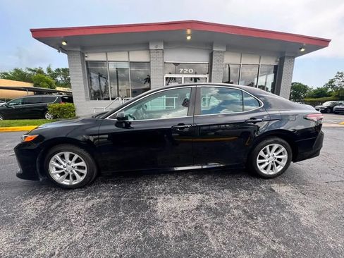 Used 2023 Toyota Camry LE FWD image 7