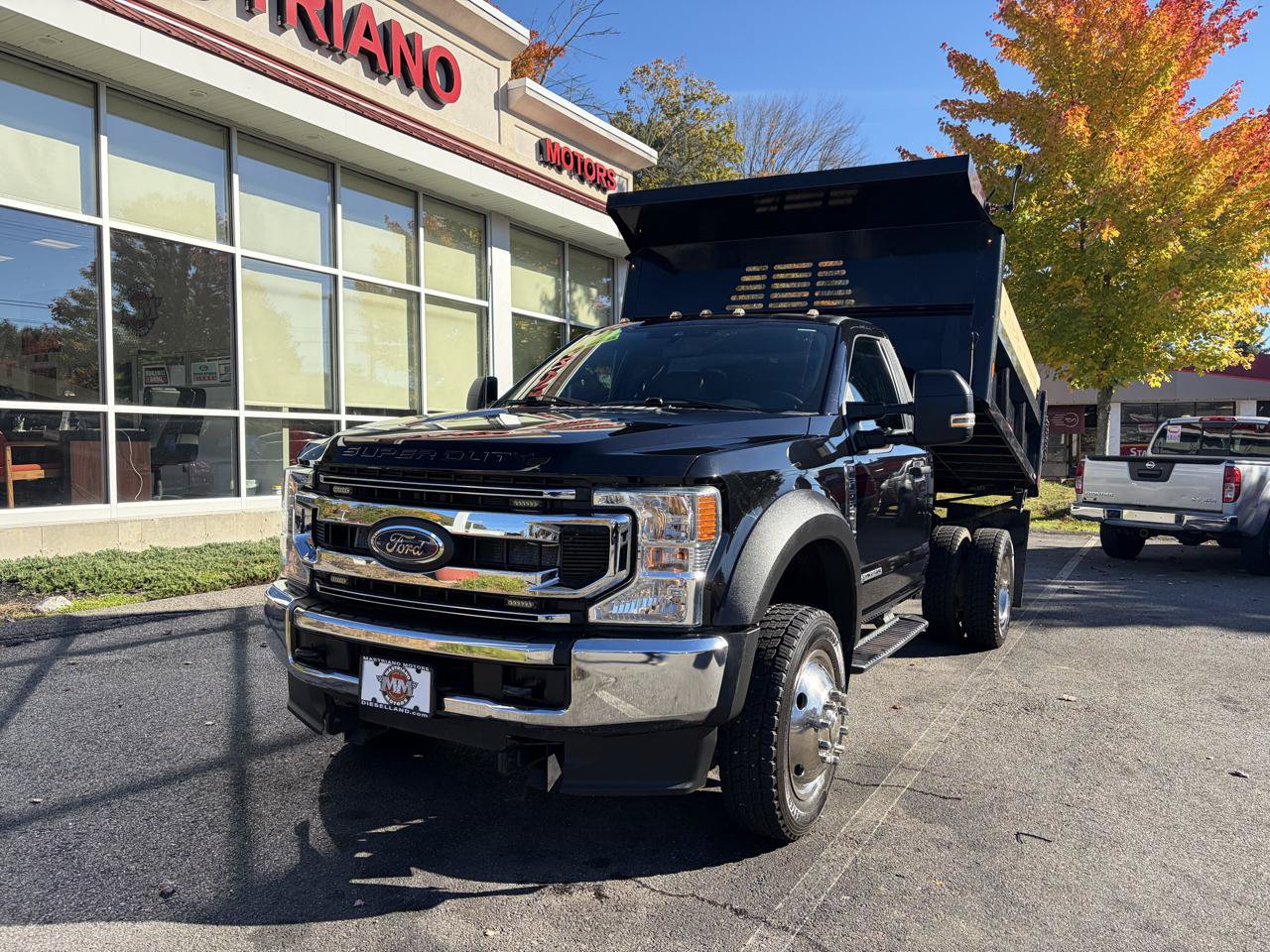 Used 2022 Ford F550 4x4 Regular Cab Super Duty image 2