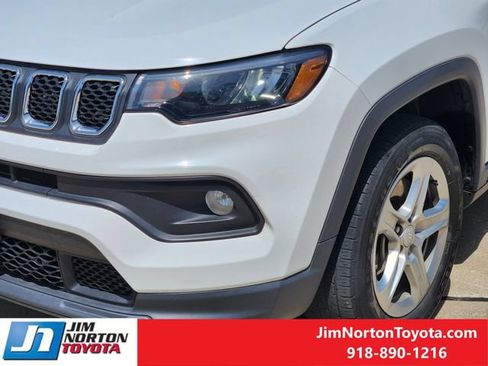 Used 2024 Jeep Compass Latitude AWD/4WD image 10