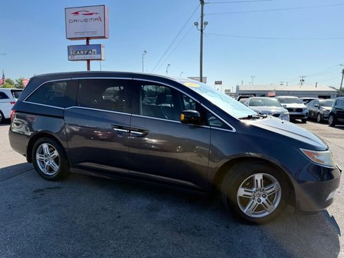 Used 2013 Honda Odyssey Touring Elite image 2