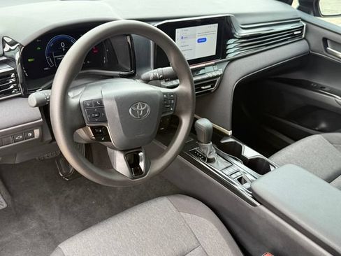 Used 2026 Toyota Camry LE w/ Convenience Package FWD image 9