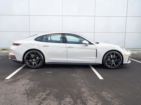 New 2026 Porsche Panamera 4 image 8