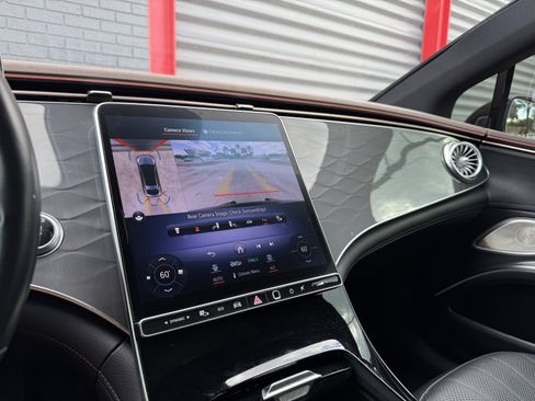 Used 2023 Mercedes-Benz EQS 450+ Sedan image 22