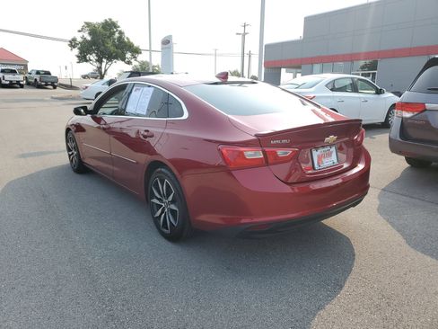 Used 2017 Chevrolet Malibu LT w/ Sport Package FWD image 3