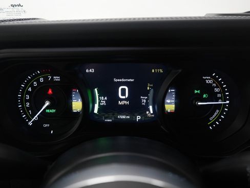 Used 2024 Jeep Wrangler Unlimited Sahara AWD/4WD image 26