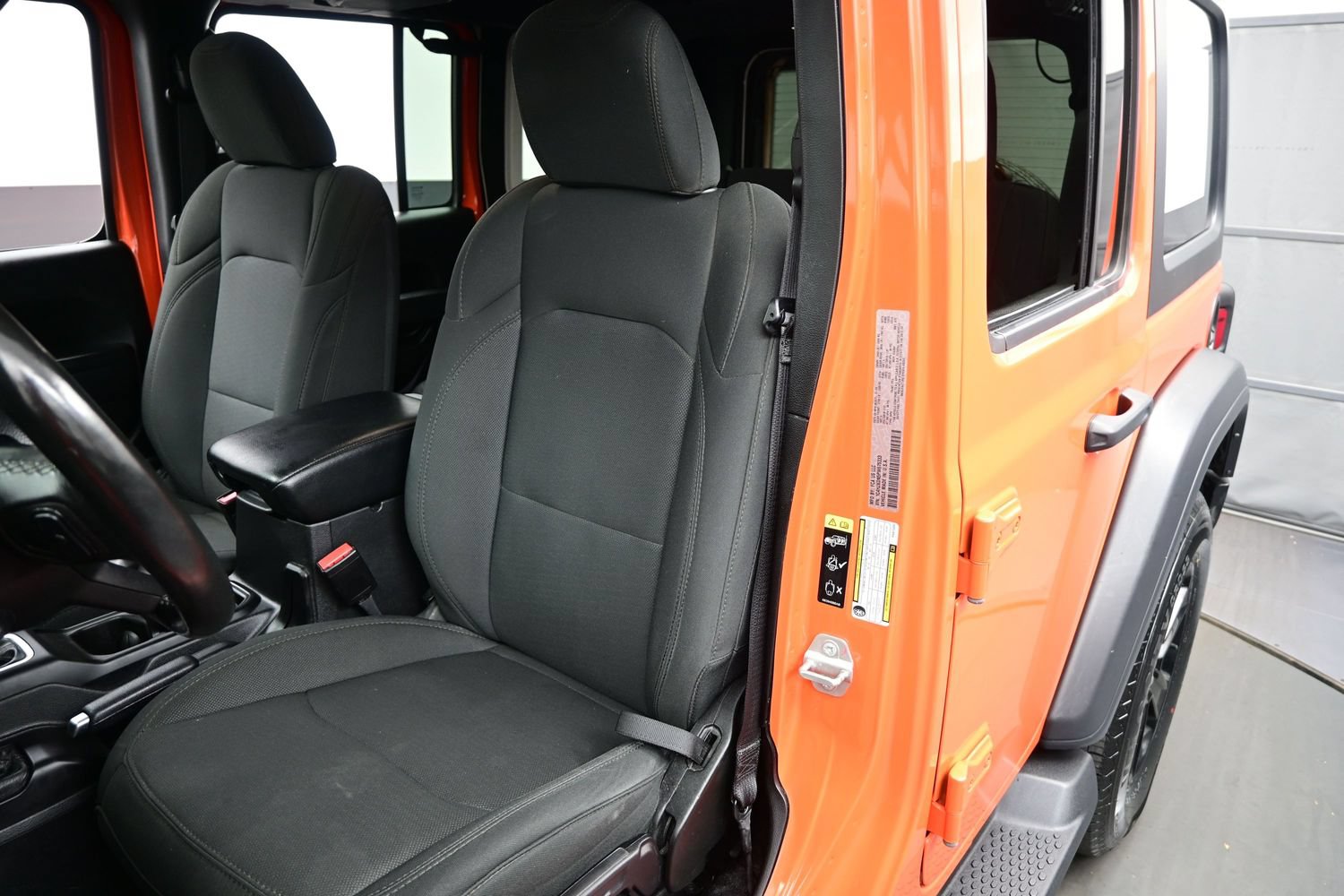 Used 2023 Jeep Wrangler Unlimited Sport AWD/4WD image 13