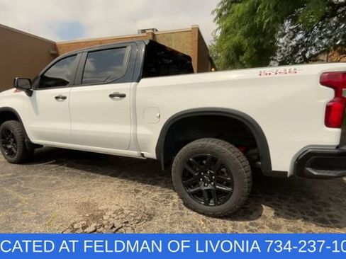 Used 2023 Chevrolet Silverado 1500 LT Trail Boss w/ Convenience Package II AWD/4WD image 6