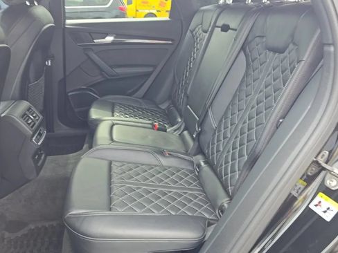 Used 2021 Audi SQ5 Premium Plus w/ Premium Plus Package AWD/4WD image 9