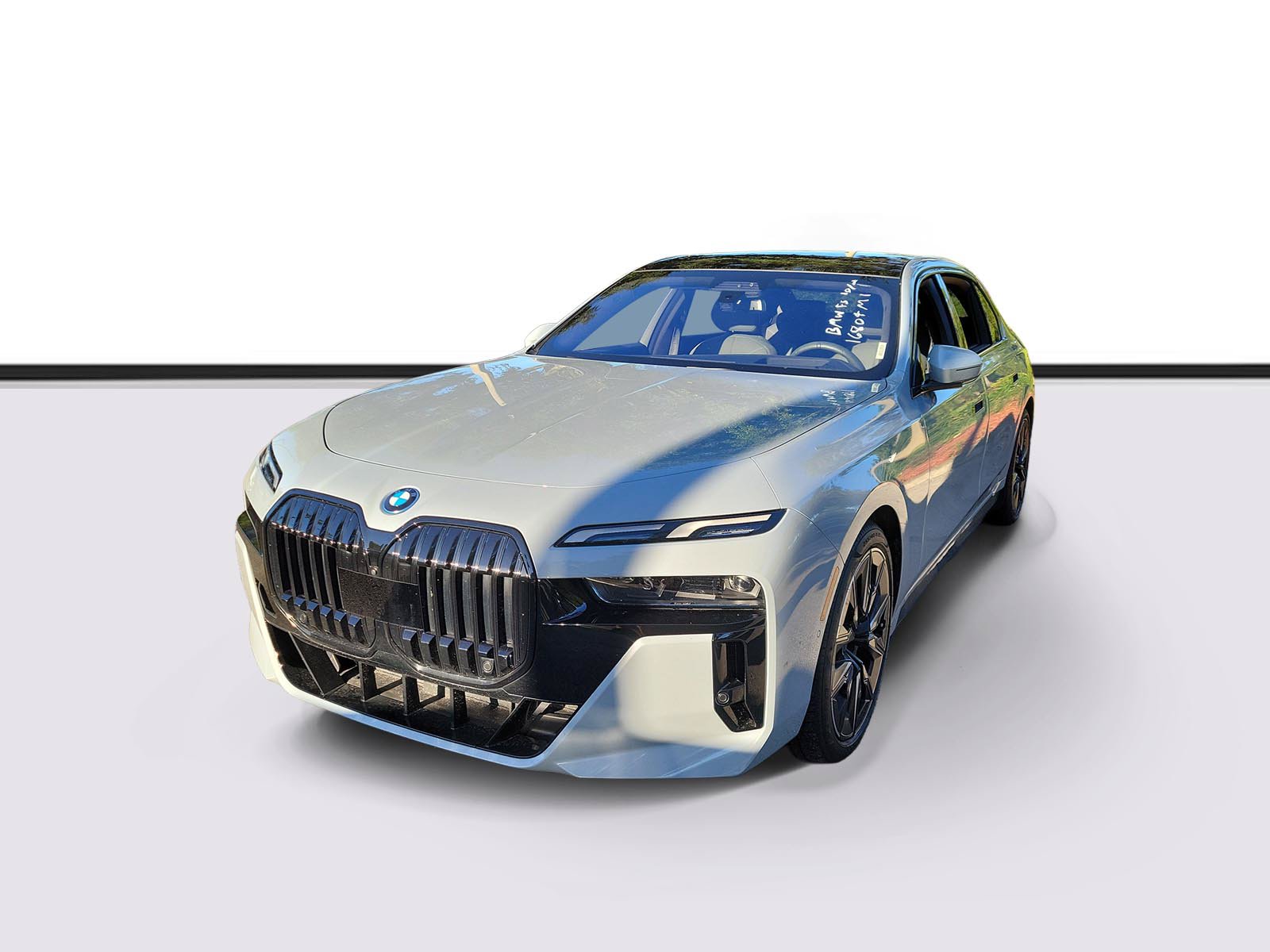 Certified 2023 BMW i7 xDrive60 AWD/4WD image 2