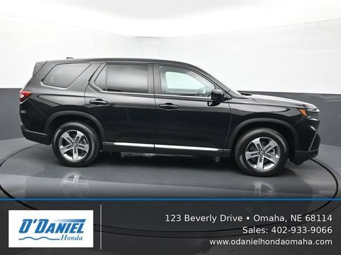 Used 2025 Honda Pilot EX-L image 7