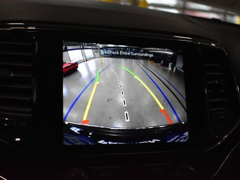 Used 2022 Jeep Grand Cherokee Limited w/ Technology Group image 20