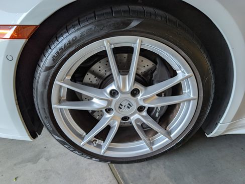 Used 2025 Porsche 911 Carrera image 16