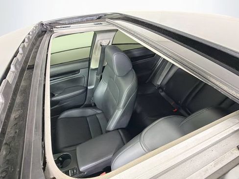 Used 2024 Honda Civic Touring image 14