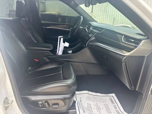 Used 2024 Jeep Grand Cherokee L Limited w/ Luxury Tech Group II AWD/4WD image 20