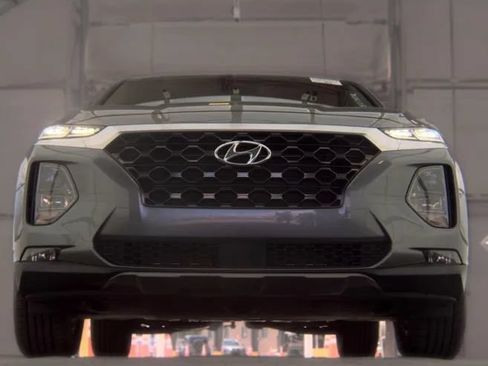 Used 2020 Hyundai Santa Fe SEL FWD image 13