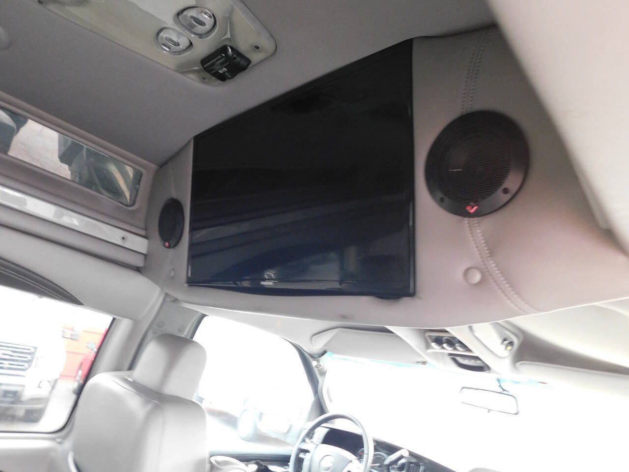 Used 2016 Chevrolet Express 2500 RWD image 36