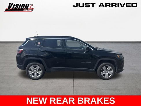 Used 2022 Jeep Compass Latitude w/ Convenience Group AWD/4WD image 4